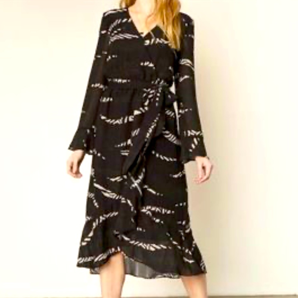 - Cupcakes and Cashmere Dress
